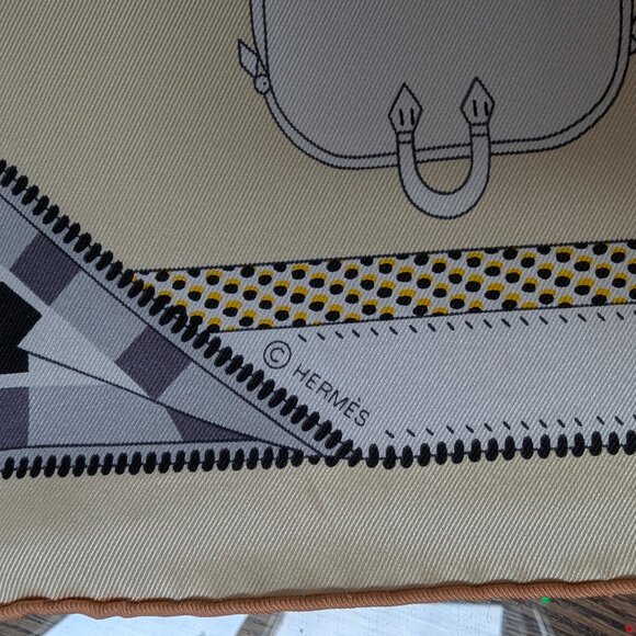 HERMES L'Elegance et le Confort en Automobile 70 cm Cream Silk Square Scarf RARE - Picture 6 of 16